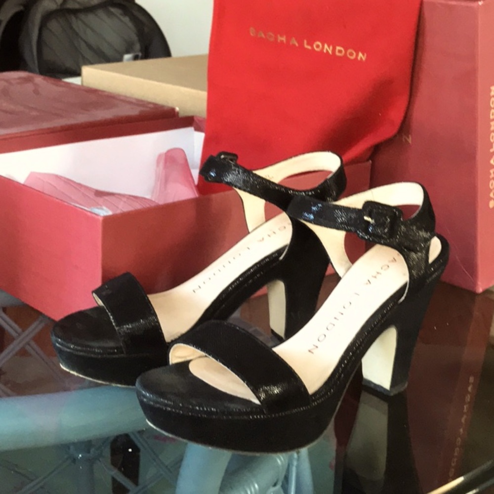 Sacha London EWISE Black size 7.5 heels